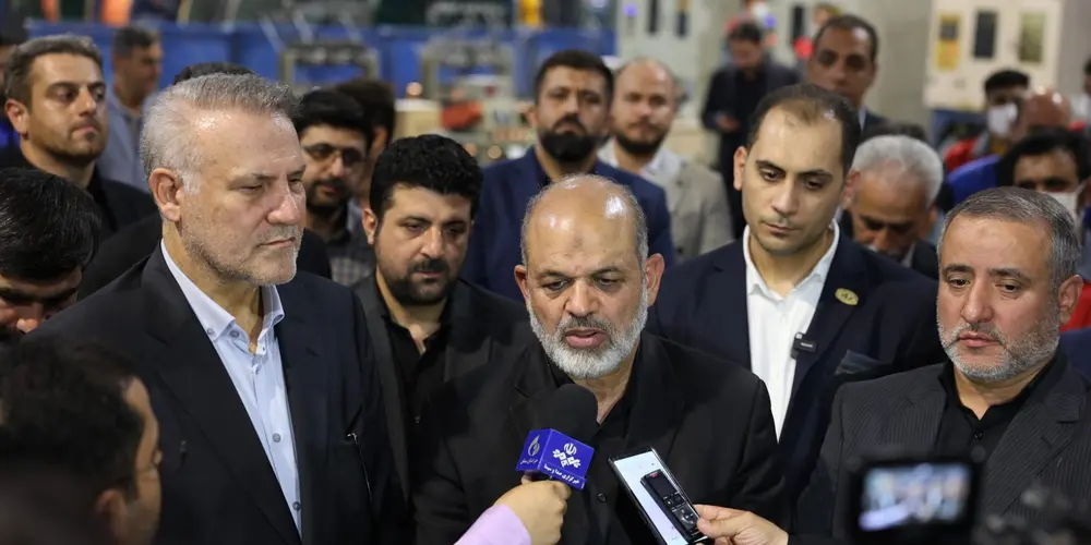 سخنرانی در مراسم افتتاحیه کارخانه